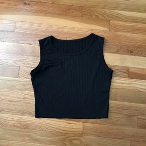 crop round neck tank top